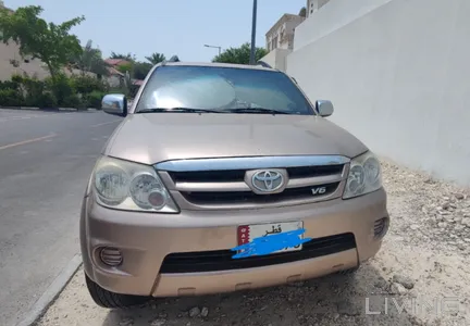 Toyota Fortuner  2006